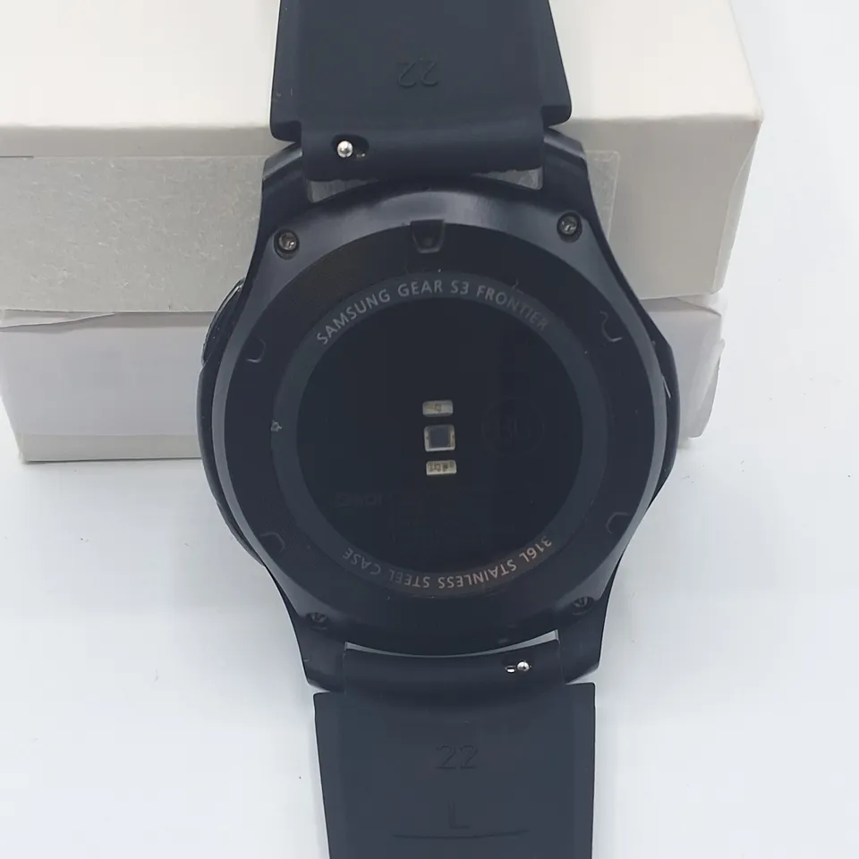 UNBOXED SAMSUNG GEAR S3 FRONTIER SMART WATCH WITH BLACK RUBBER STRAP