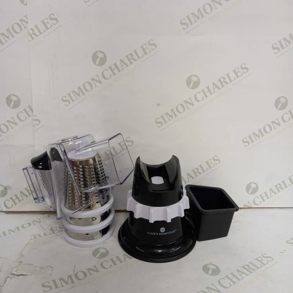 COOKS ESSENTIALS GRATRER AND SLICER