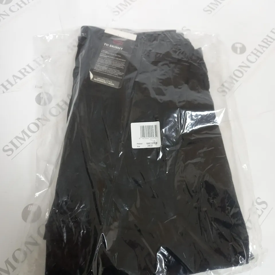 LEVIS 711 SKINNY DENIM JEANS SIZE 28X32 