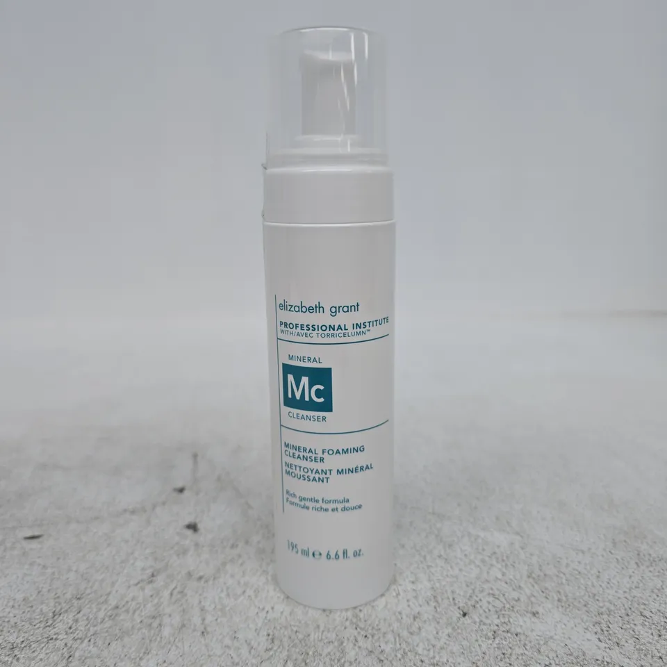 ELIZABETH GRANT MINERAL FOAMING CLEANSER 195ML UNBOXED
