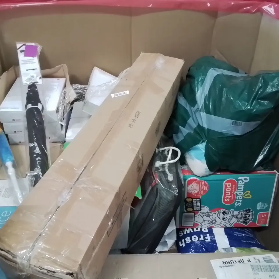 PALLET OF ASSORTED HOUSEHOLD PRODUCTS AND ITEMS TO INCLUDE;FROZEN DOLLS,HALOGEN 1200W HEATER,METAL BED