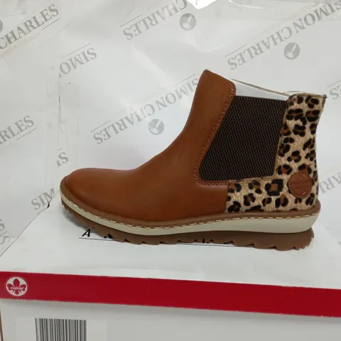 BOXED RIEKER CHELSEA BOOTS, TAN - SIZE 6
