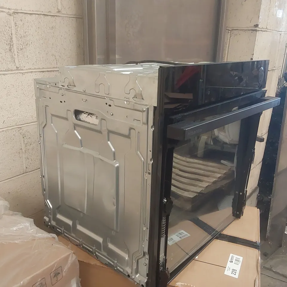 HISENSE BUILT-IN OVEN