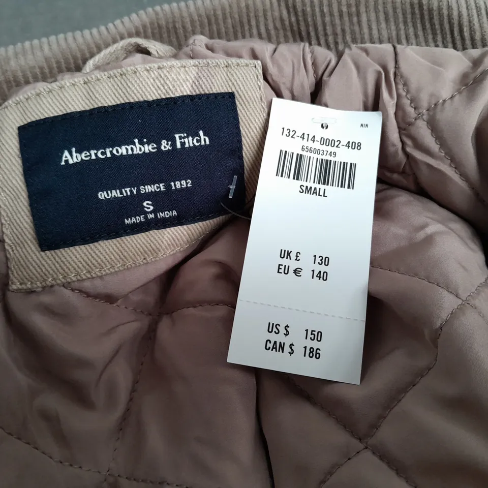 ABERCROMBIE & FITCH SAND CAMO ZIP THROUGH JACKET - S