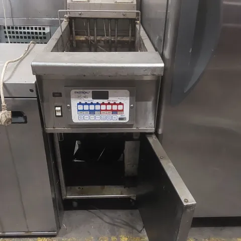 COMMERCIAL DEEP FRYER