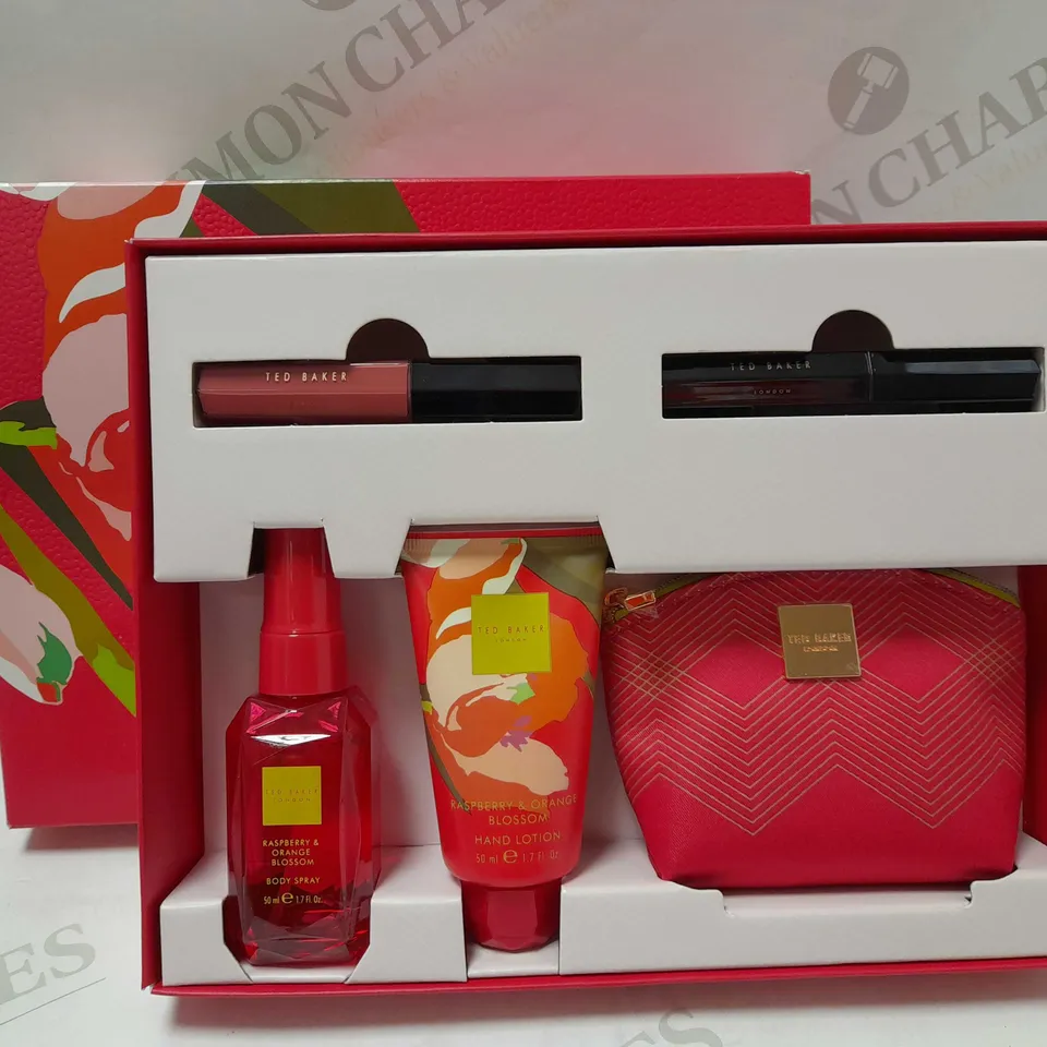 LOT OF 2 TED BAKER LADIES BEAUTY TOILETRY SPRAY GIFT SETS