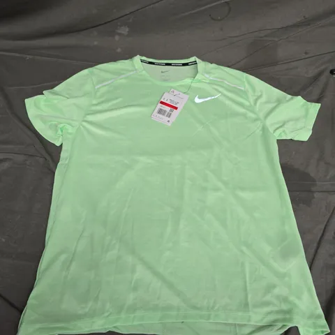 NIKE RUNNING T-SHIRT - LIME GREEN - LARGE