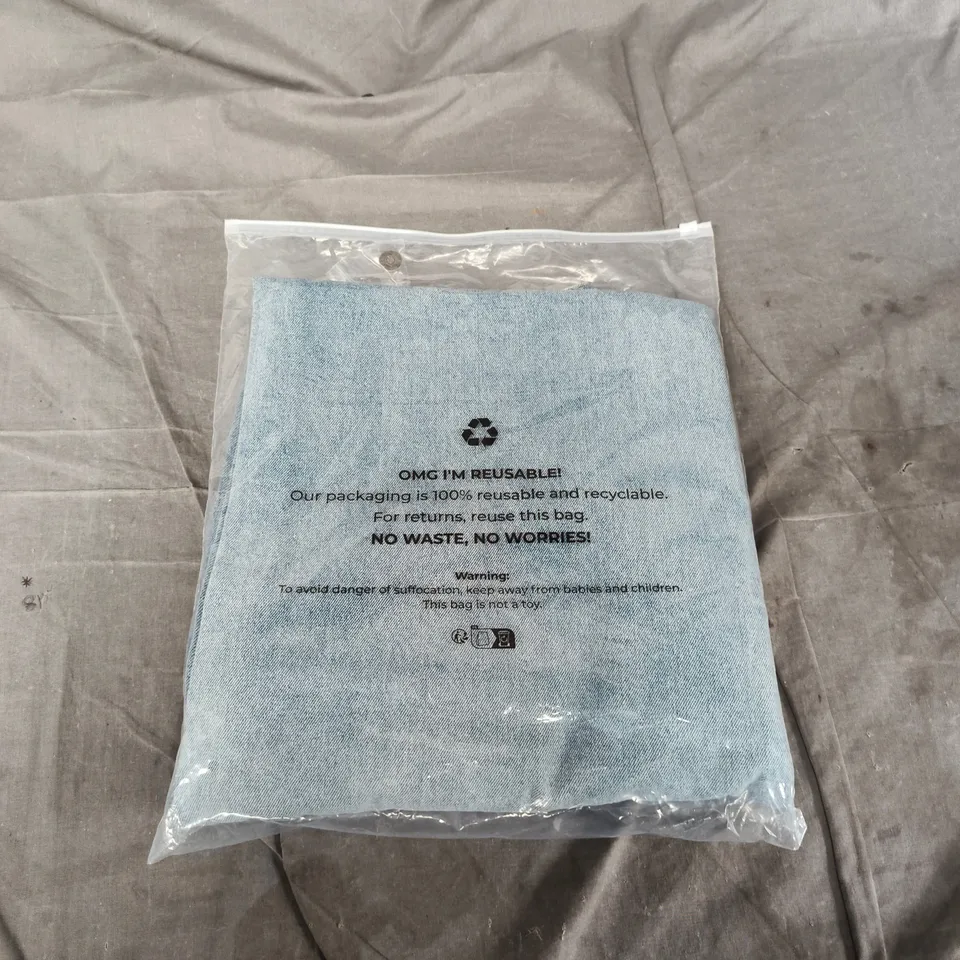 EDITED DENIM JEANS  – LIGHT BLUE WITH TARTAN POCKET - SIZE L