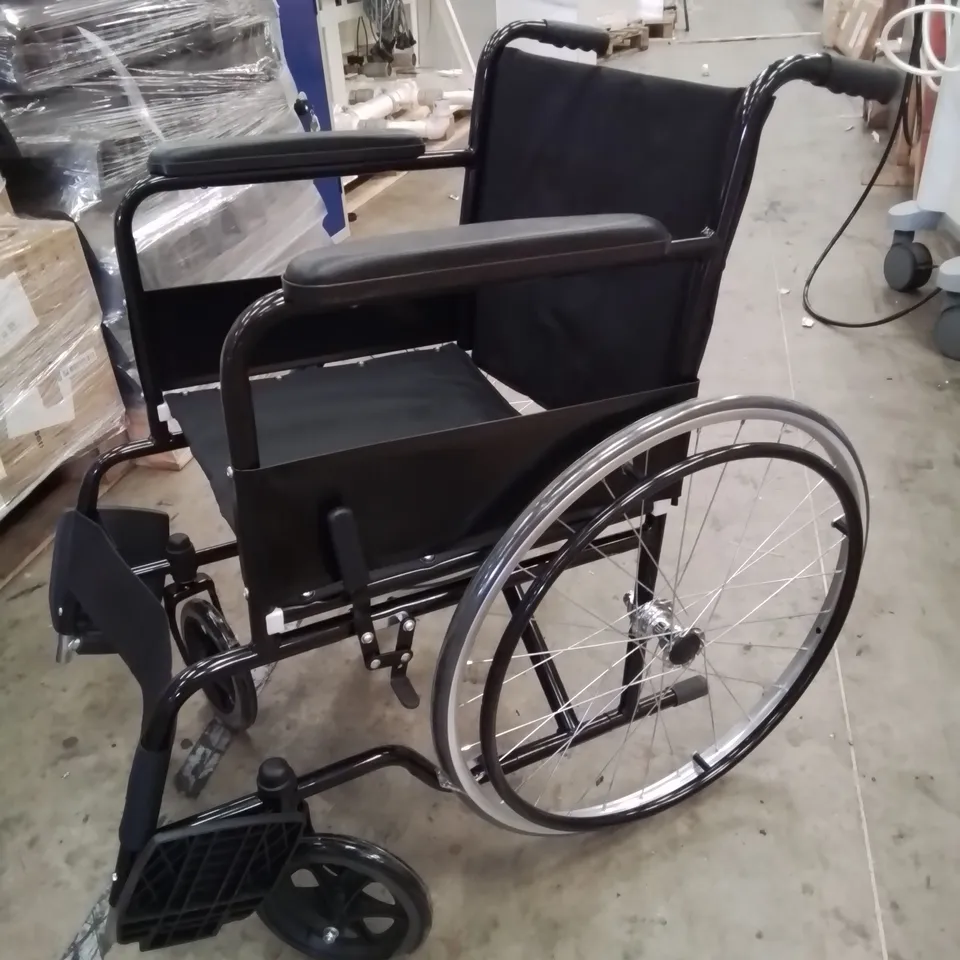 BOXED TRUECARE FOLDING WHEELCHAIR BOACK Model LCW125