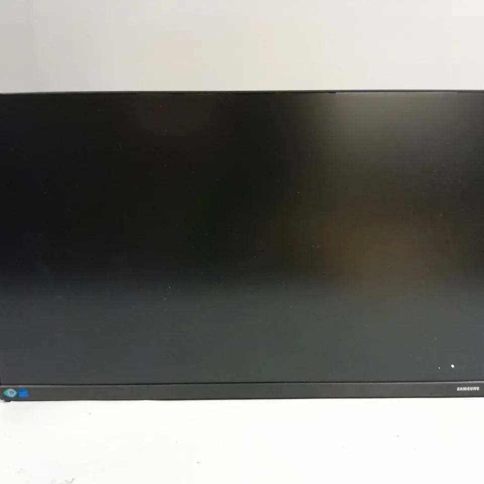 SAMSUNG ESSENTIAL MONITOR T45F
