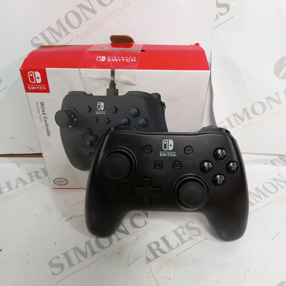 NINTENDO SWITCH WIRED CONTROLLER IN BLACK