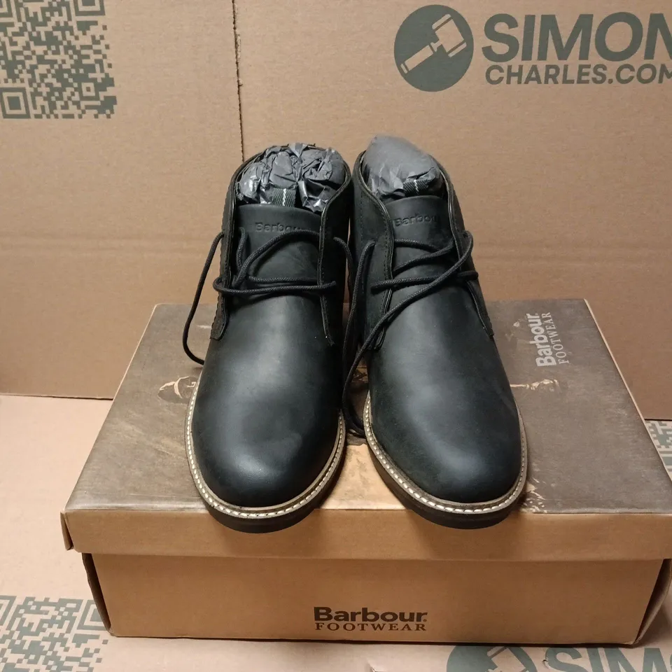 BOXED PAIR OF BARBOUR READHEAD SHOES IN BLACK - UK 8