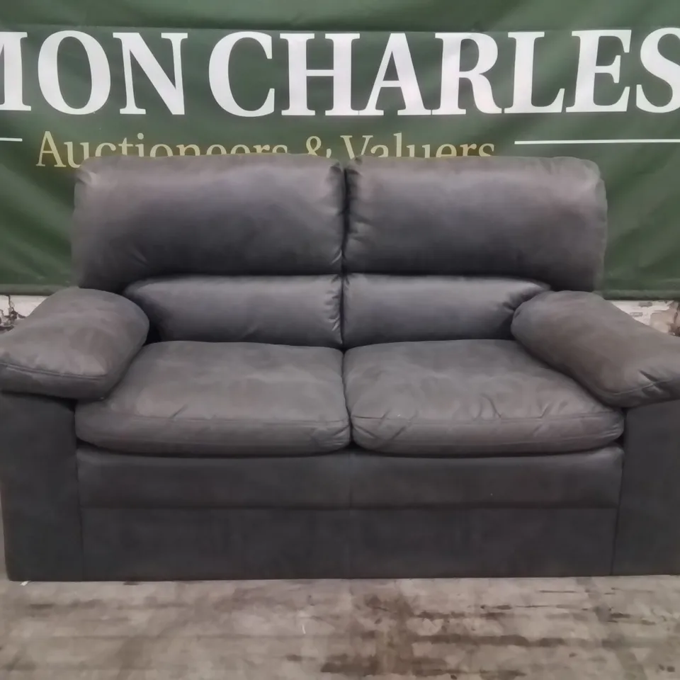 QUALITY DESIGNER 2 SEATER GREY FABRIC UPHOLSTERED SOFA 