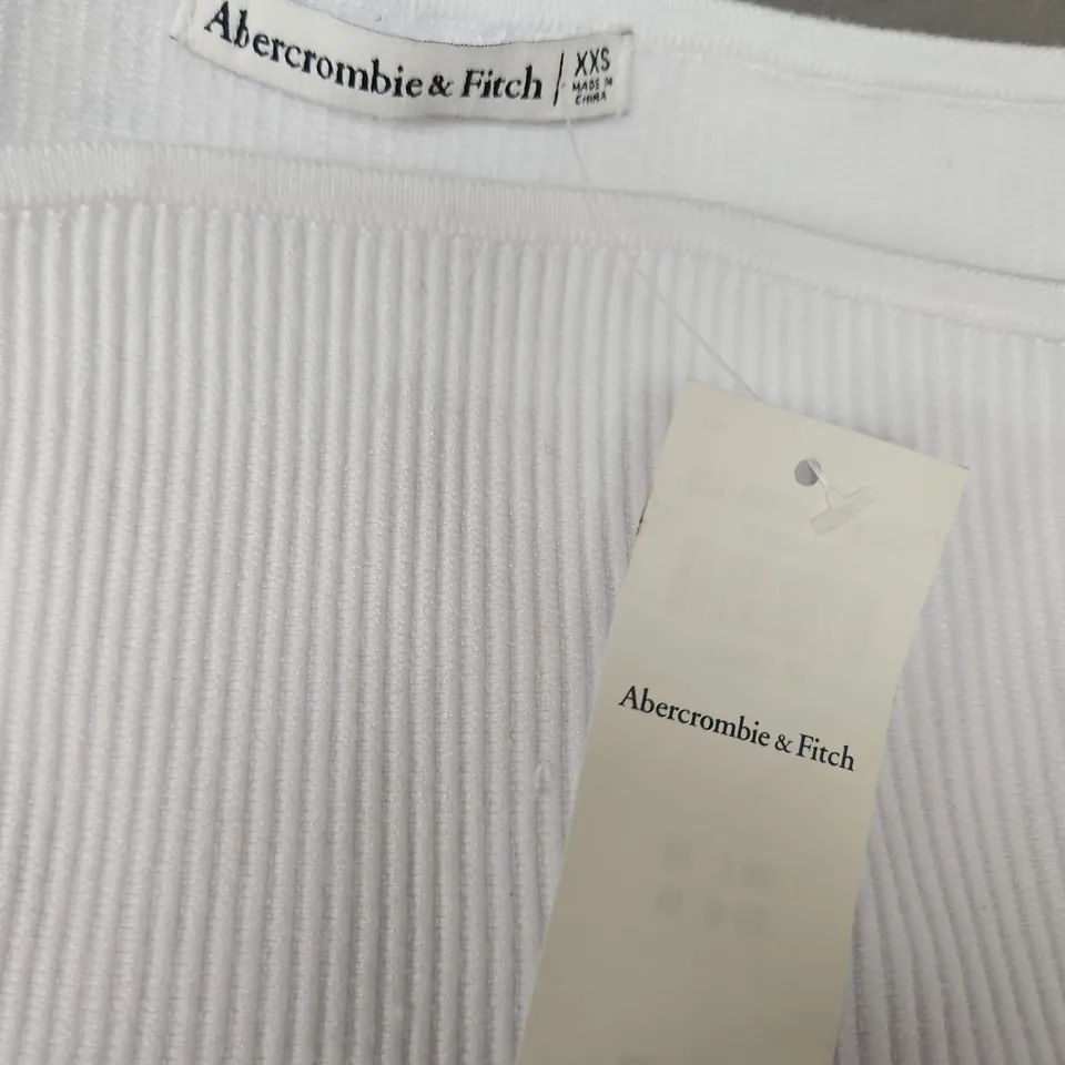 ABERCROMBIE & FITCH WHITE RIBBED TANK TOP – XXS