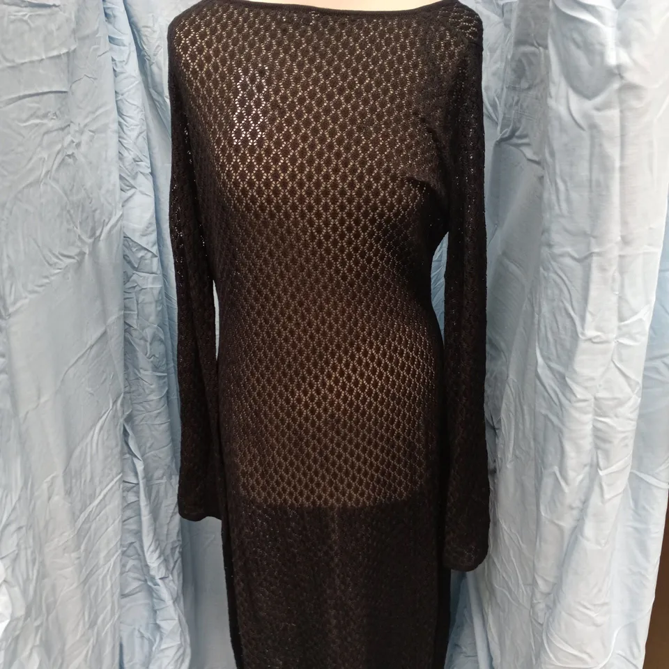 TOCO REETHIBAL WOMEN'S BLACK LONG SLEEVE MESH DRESS - LARGE