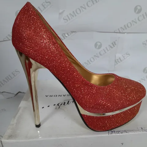 BOXED PAIR OF OCCASSIONS BY CASANDRA CLOSED TOE HEELS IN SPRAKLE BLAZE RED - SIZE 5
