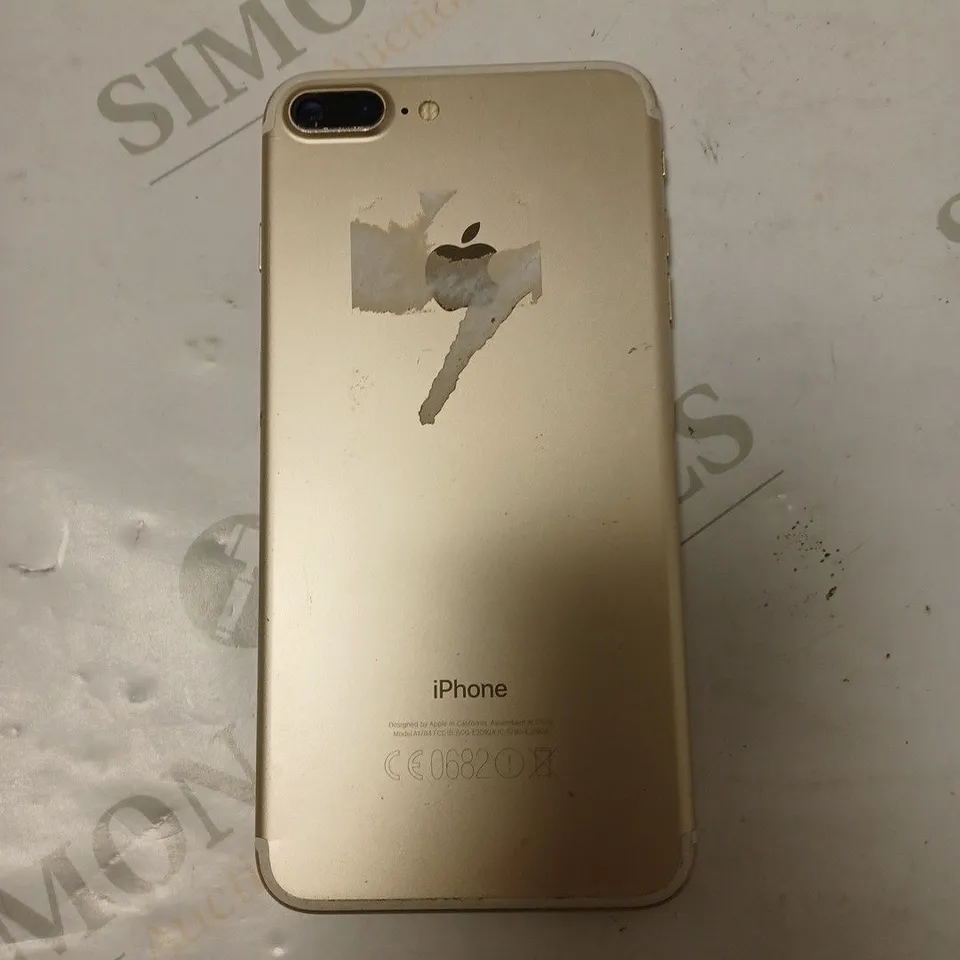 BOXED APPLE IPHONE 7 PLUS IN GOLD