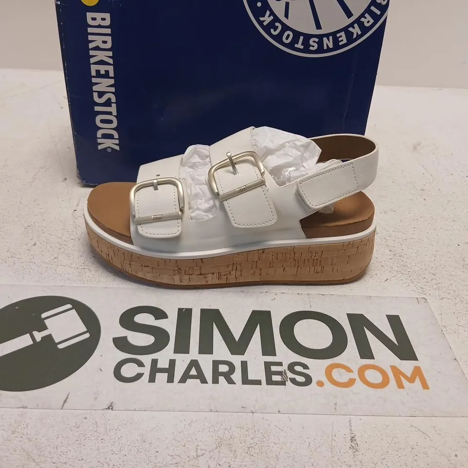 FITFLIP WHITE LEATHER CORK SLINGBACK SANDALS SIZE 6