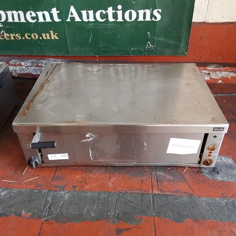 LINCAT IP21B COMMERCIAL PIZZA OVEN