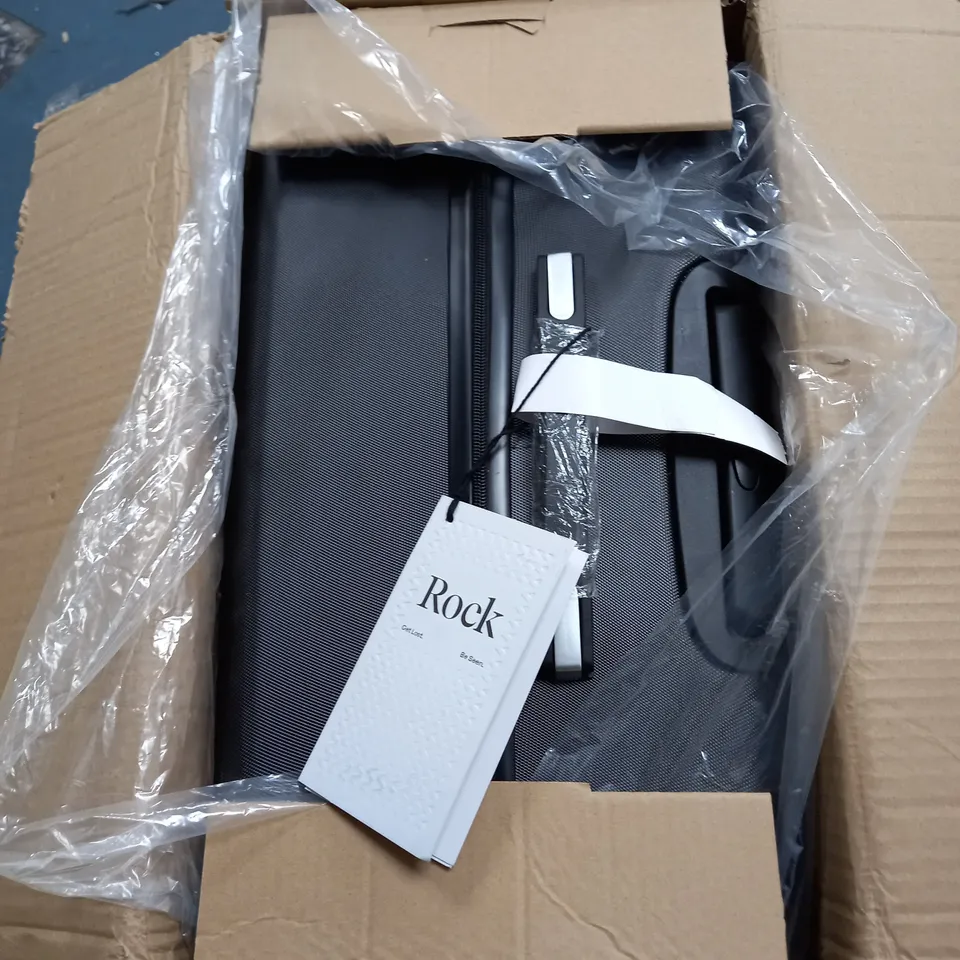 BOXED ROCK EXTRA LARGE SUITCASE LISBON RRP £69.99