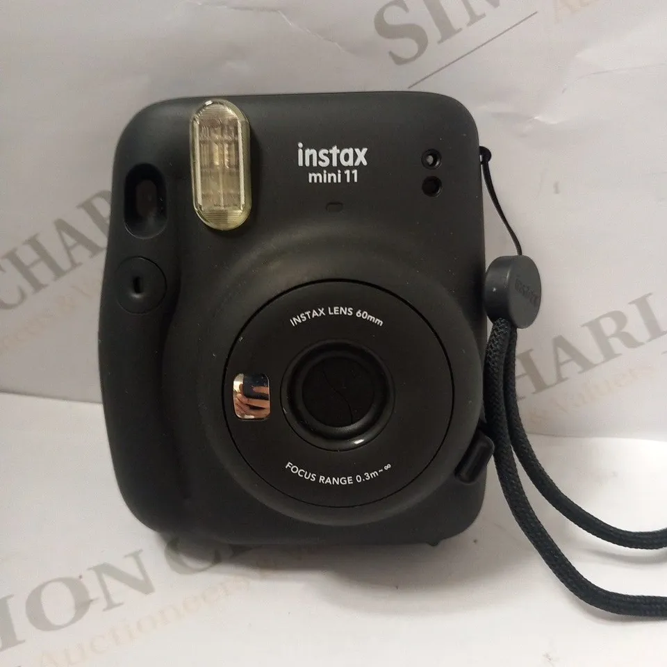 BOXED FUJIFILM INSTAX MINI 11 INSTANT CAMERA