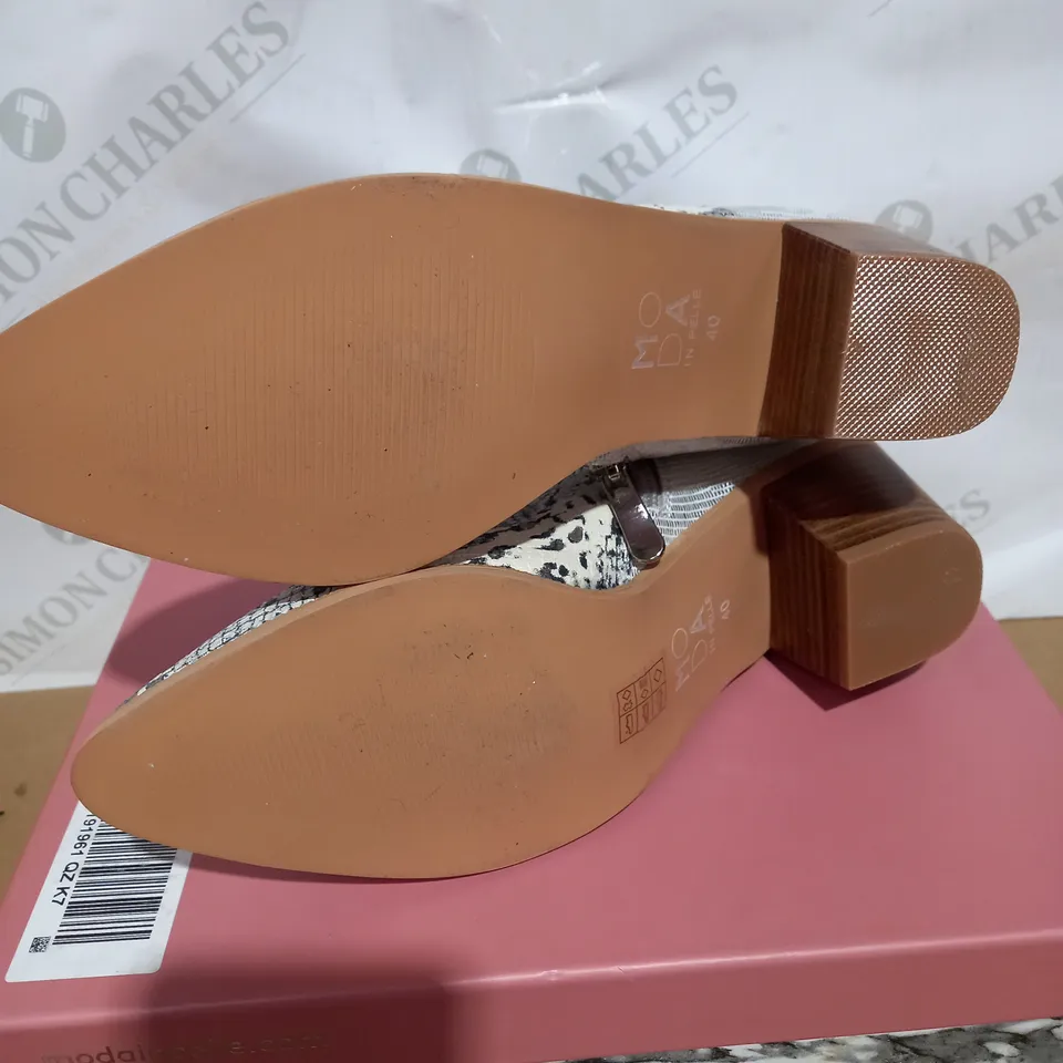 MODA IN PELLE BRINLEE ANKLE BOOTS, GREY - SIZE 7