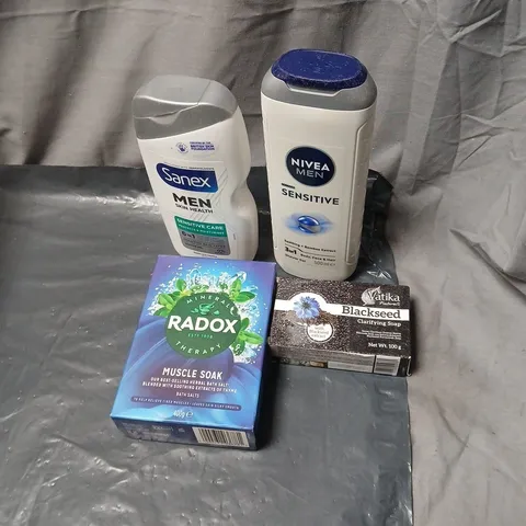 APPROXIMATELY 20 ASSORTED COSMETICS INCLUDING NIVEA SHOWER GEL, SANEX SHOWER GEL, RADOX BATH SOAK, BLACKSEED SOAP ETC