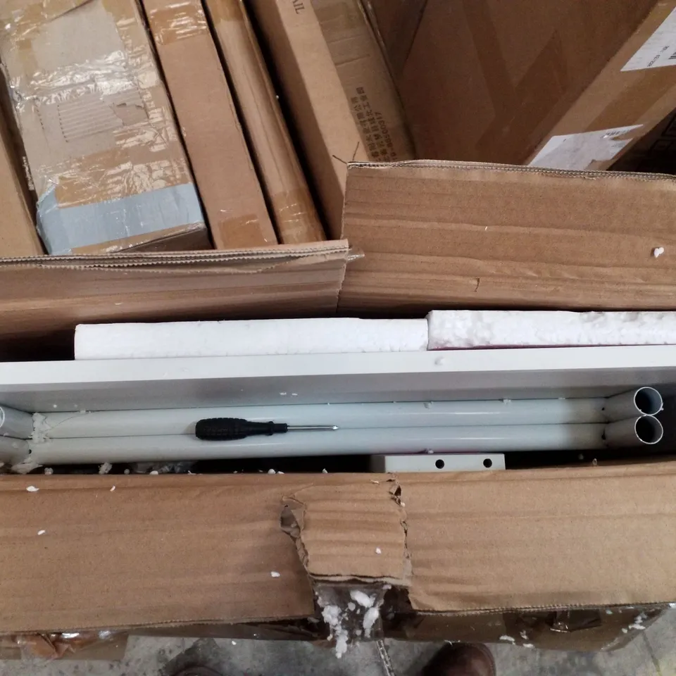 BOXED WHITE DRESSING TABLE