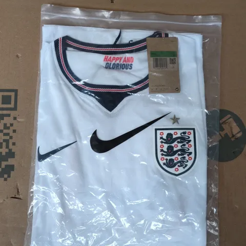 BAGGED NIKE ENGLAND FOOTBALL JERSEY SIZE XL