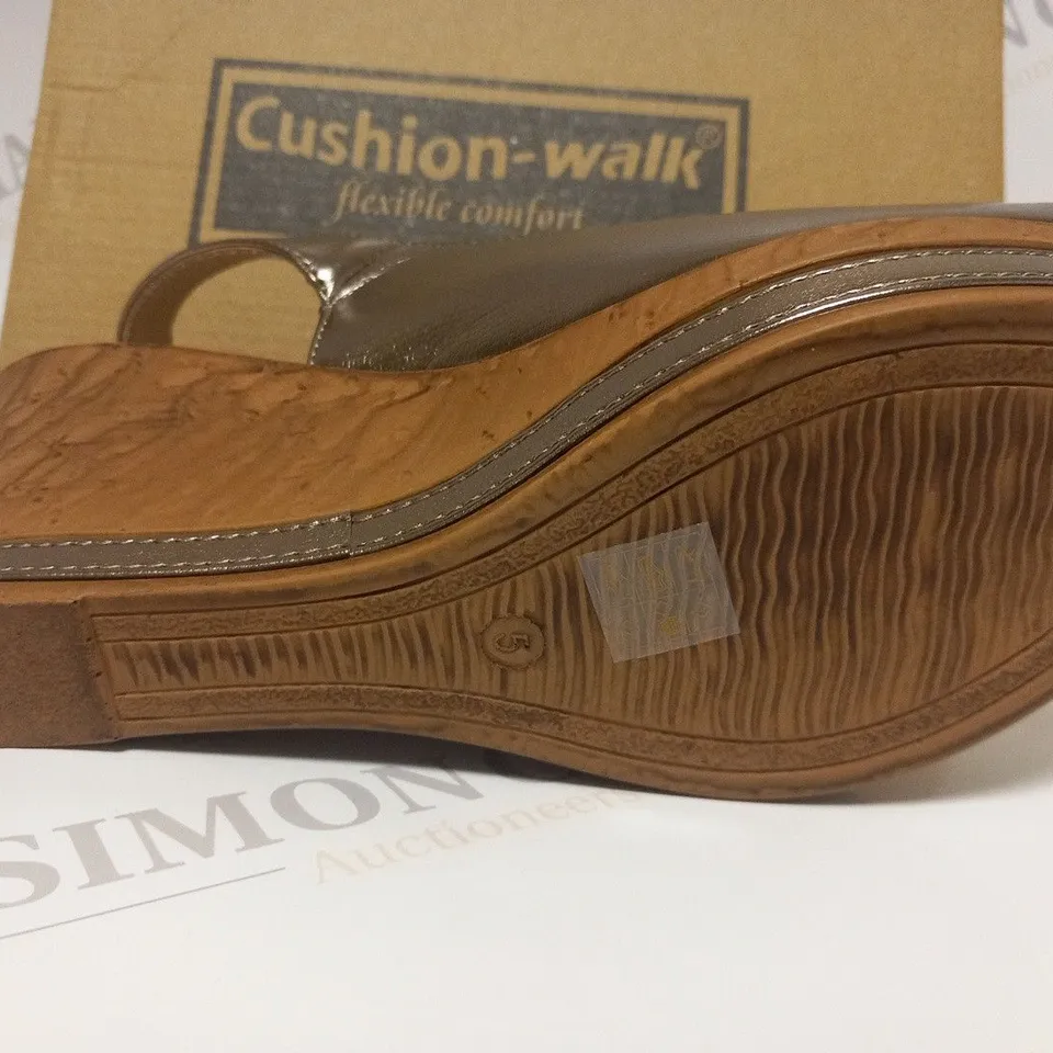 BOXED PAIR OF CUSHION WALK WEDGE HEEL SHOES IN GOLD - SIZE 5