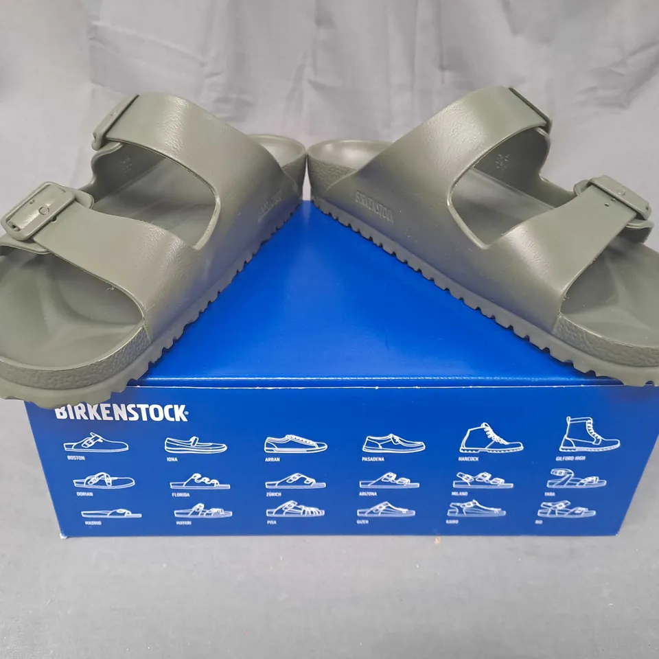 BOXED PAIR OF BIRKENSTOCK ARIZONA EVA OPEN TOE SANDALS IN KHAKI UK SIZE 10.5