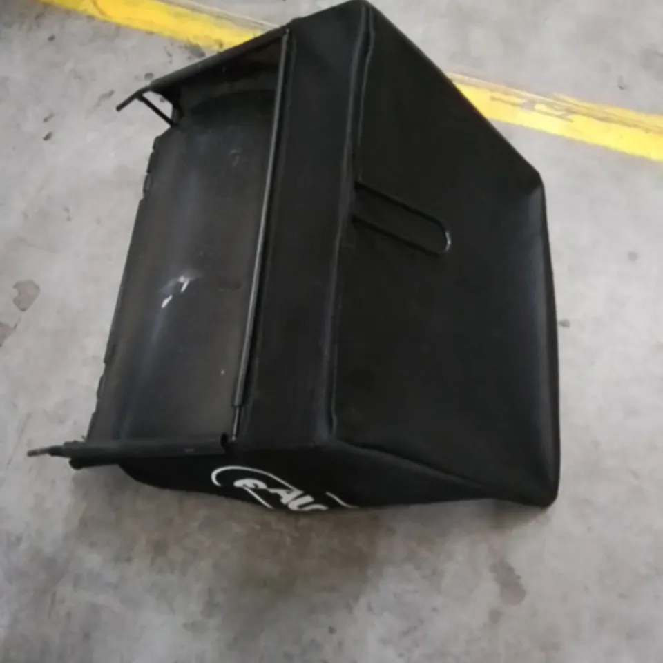 SOVEREIGN ELECTRIC LAWNMOWER M4E1232C