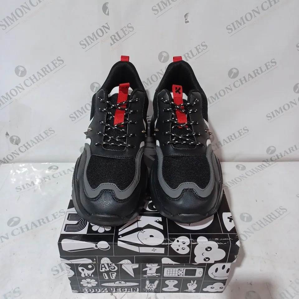 BOXED KOI HYPER MENS BLACK NEUTRON TRAINERS - SIZE 12