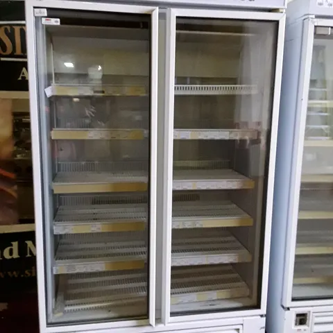 LOWE COMMERCIAL UPRIGHT DOUBLE DOOR DISPLAY FRIDGE