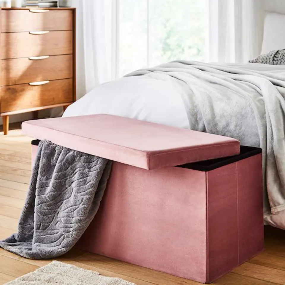 PINK VELVET STORAGE OTTOMAN DL922 84 X 42 X 8CM BOXED