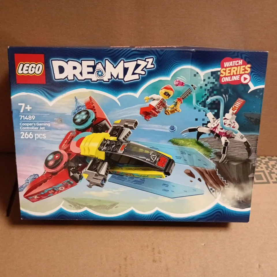 LEGO DREAMZZZ 71489 COOPER'S GAMING CONTROLLER JET – 266 PIECES