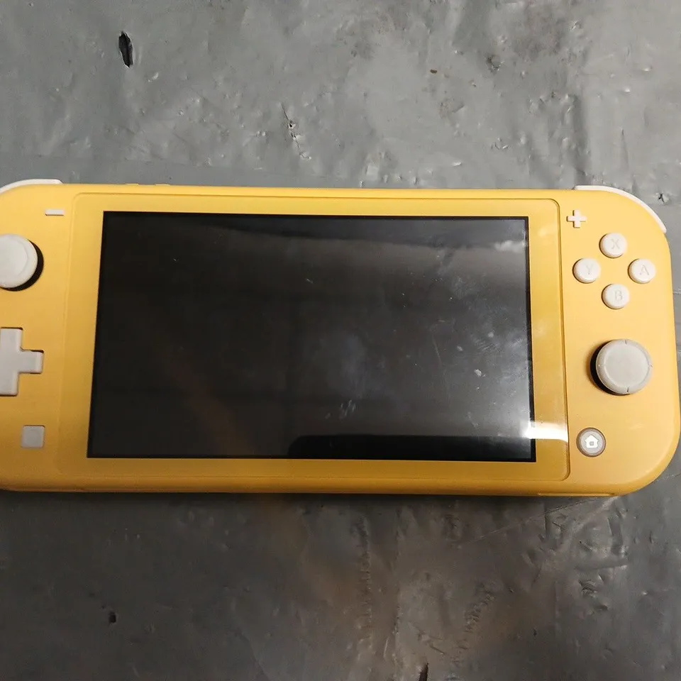 NINTENDO SWITCH HDH-001 IN YELLOW