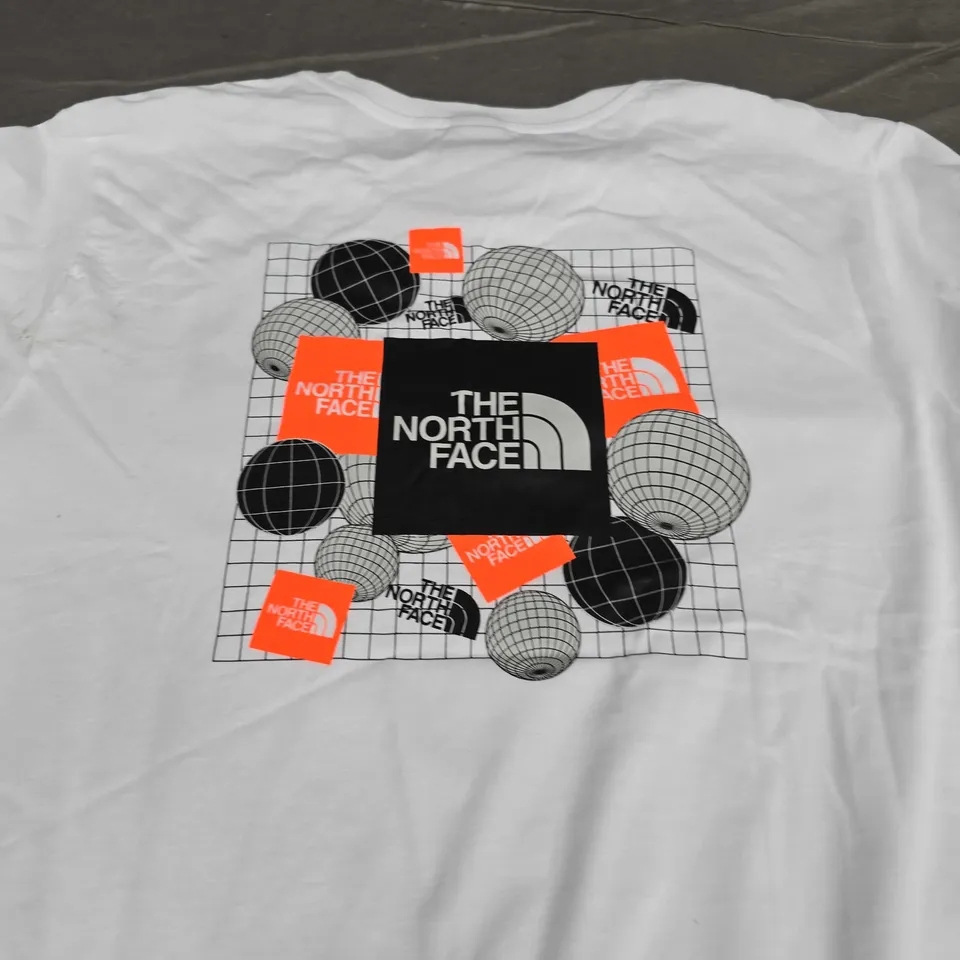 THE NORTH FACE GRAPHIC T-SHIRT - SIZE M