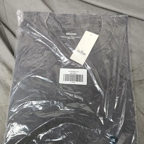 HOLLISTER HEAVYWEIGHT BOXY CROP FIT T-SHIRT – XL