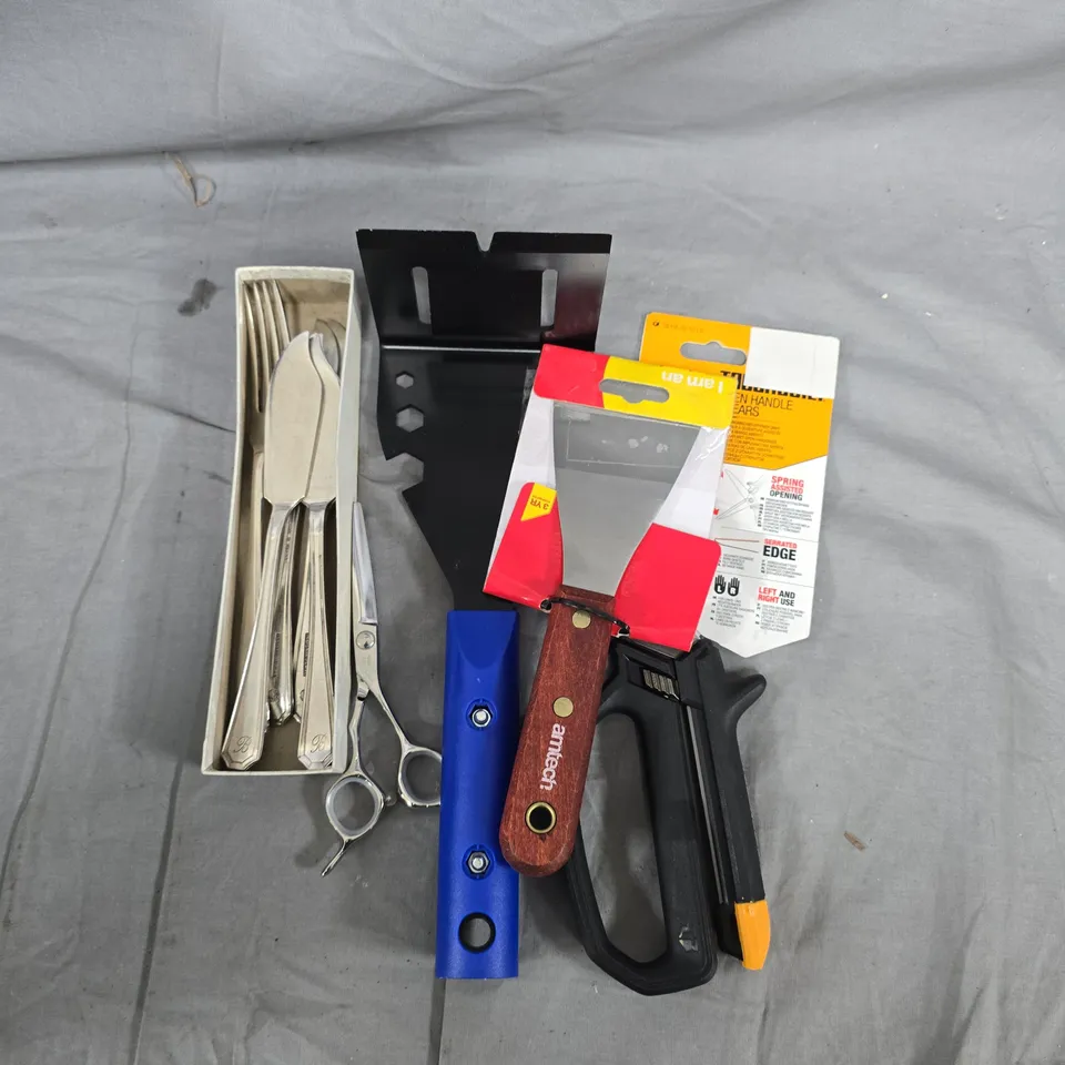 BOX OF ASSORTED ITEMS TO INCLUDE - TOOLS - SCISSORS - UTENSILS 