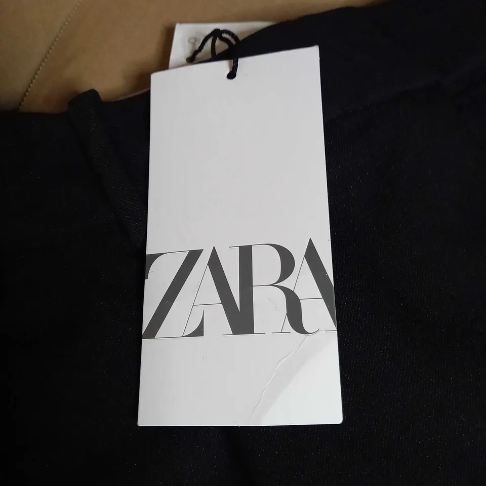 ZARA BLACK WIDE LEGGED TROUSERS - SMALL