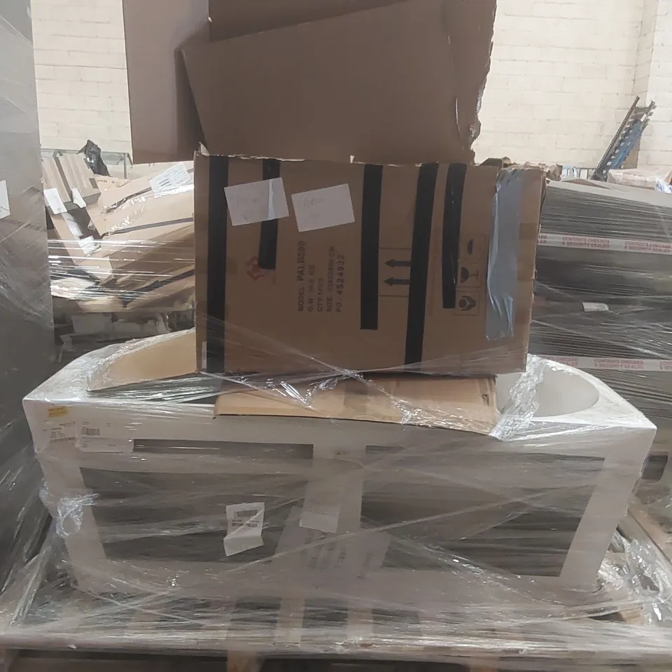 PALLET CONTAINING ASSORTED FURNITURE ITEMS INCLUDING: BATHTUB, OFFICE CHAIR, CABINET ECT