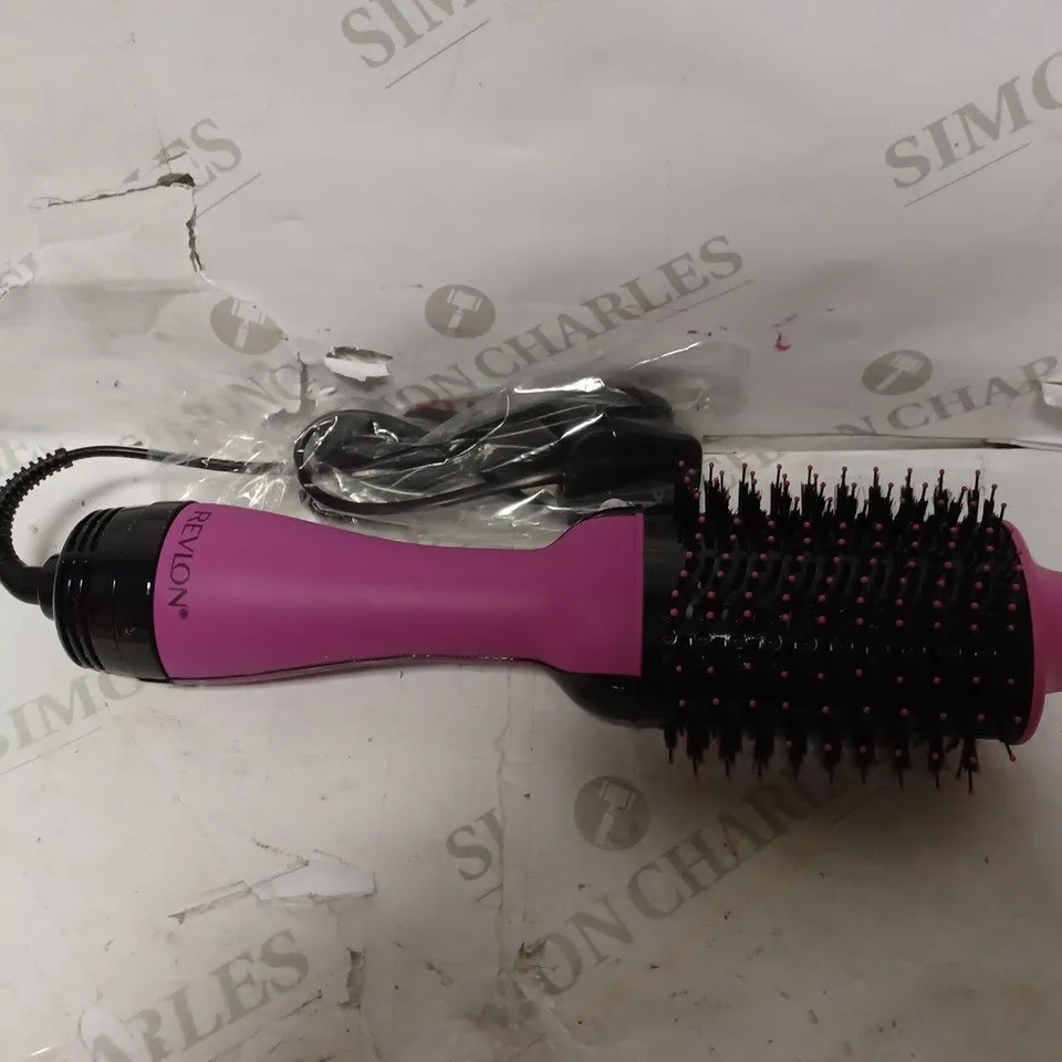 REVLON VOLUMISER - PINK RRP £49.99