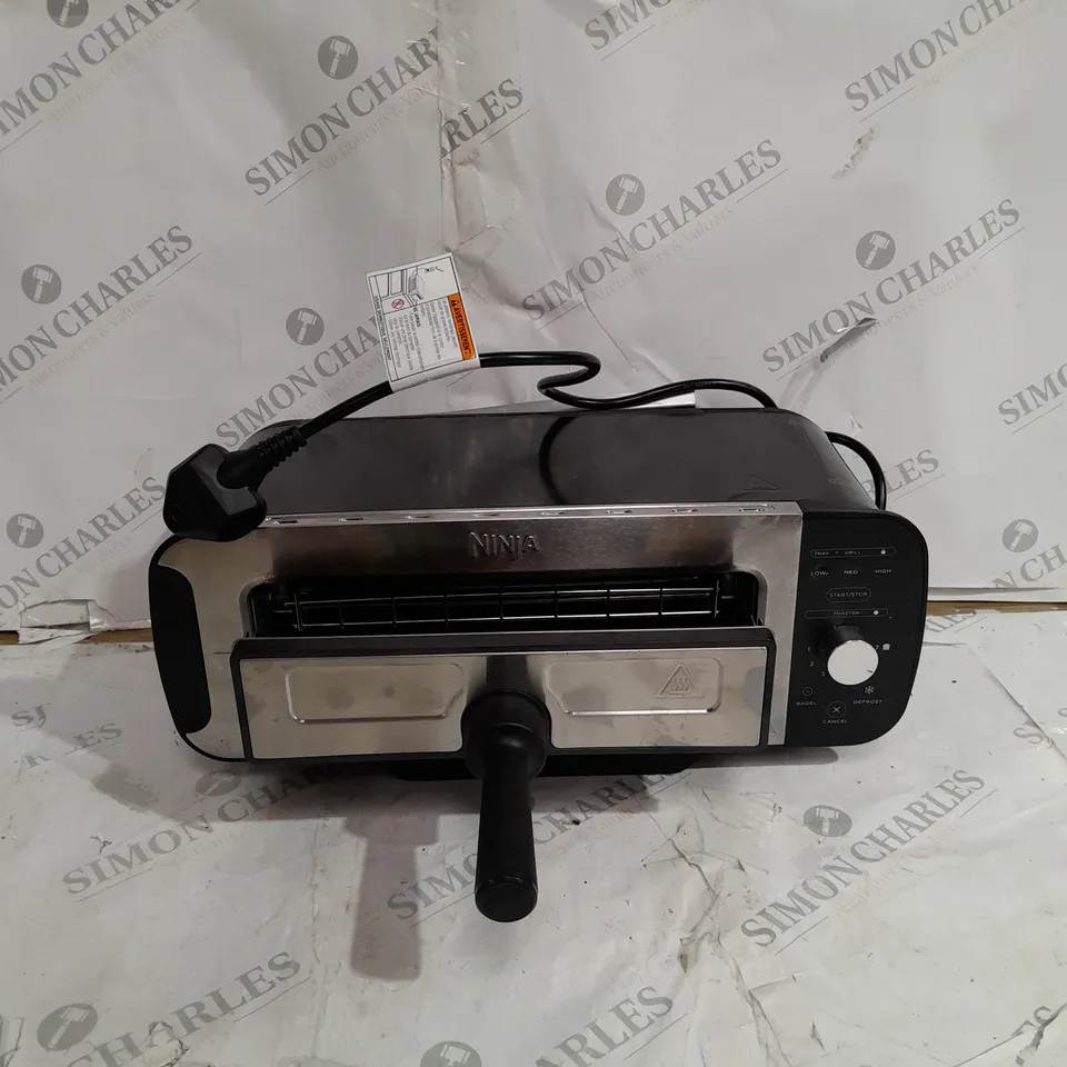 UNBOXED NINJA 2 IN 1 TOASTER & GRILL ST100UK