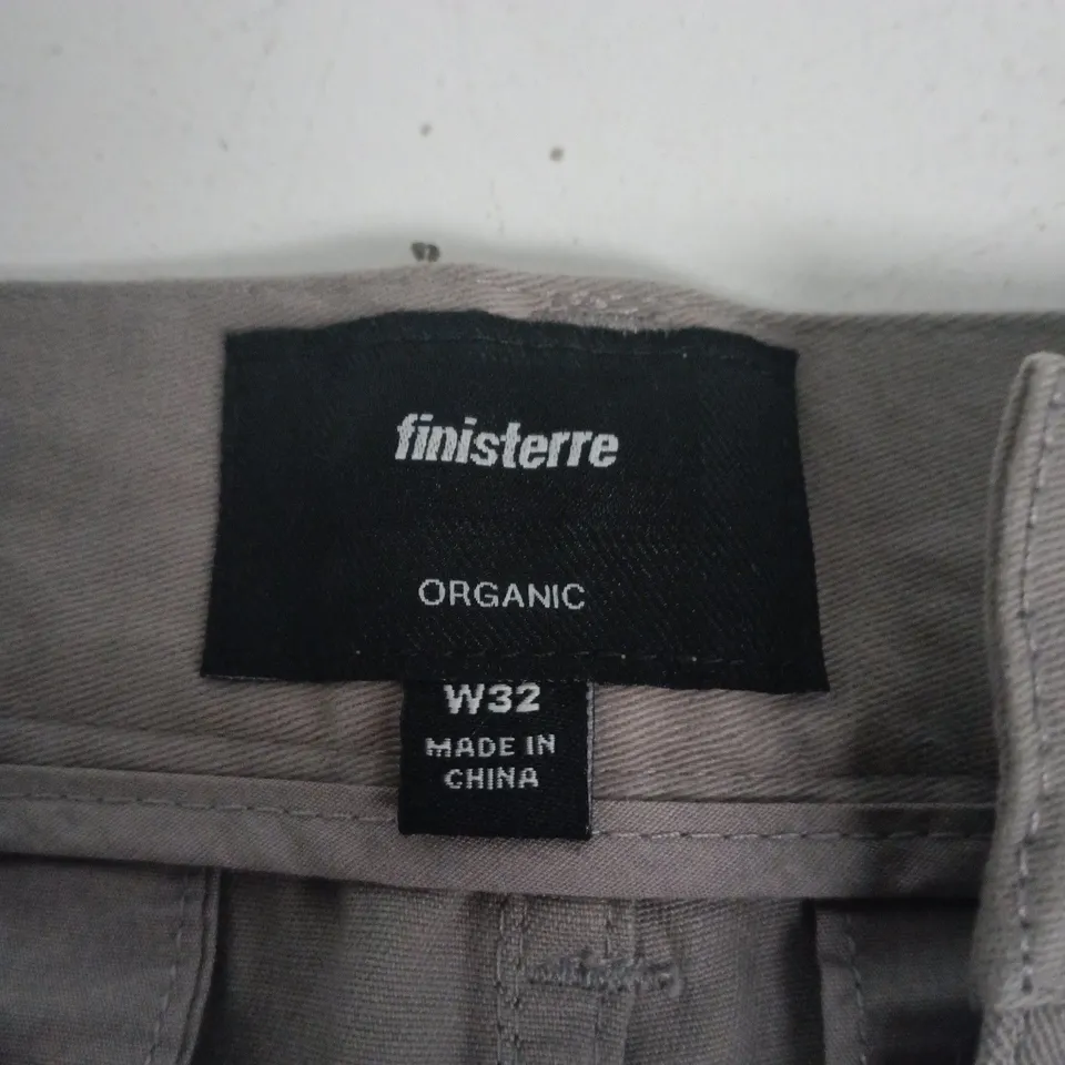 FINISTERRE COVERACK SHORT – WHALE, ORGANIC COTTON, UK 32 (32W)