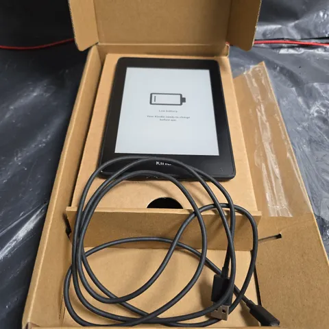 AMAZON KINDLE PAPERWHITE 6" WATERPROOF 8GB – BOXED WITH USB CABLE