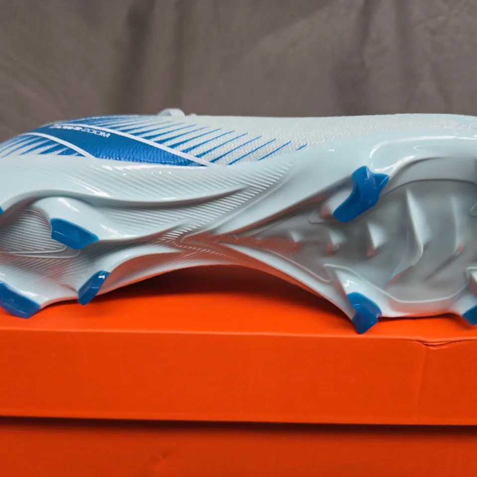 BOXED PAIR OF NIKE ZM VAPOR 16 PRO FOOTBALL BOOTS - UK 6.5