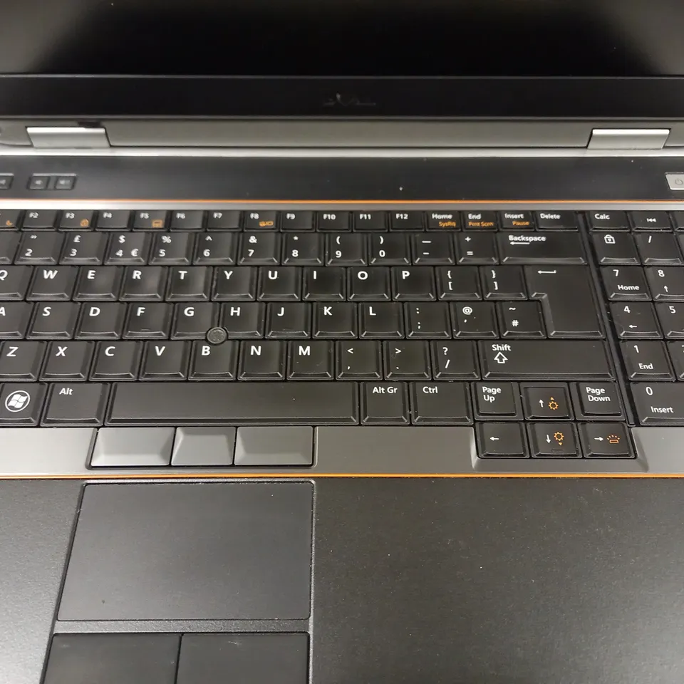 DELL LATITUDE E6520 LAPTOP IN GREY