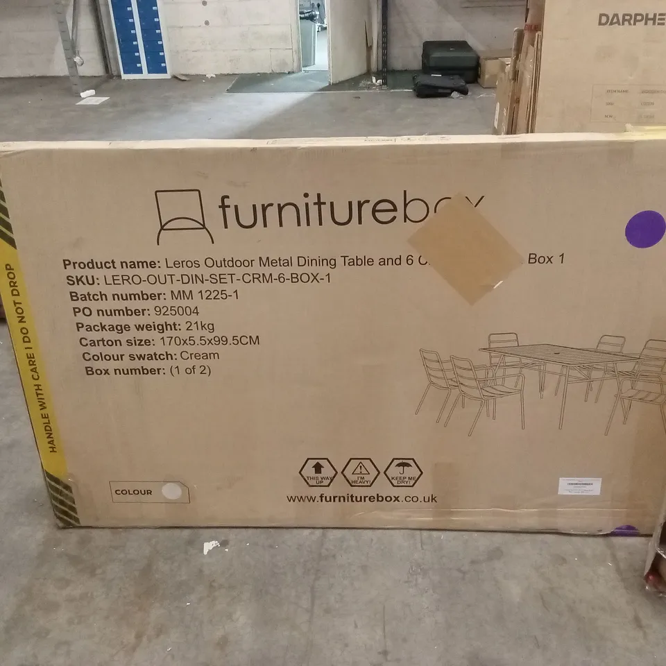 BOXED LEROS METAL OUTDOOR DINING TABLE // TABLE ONLY (1 BOX)