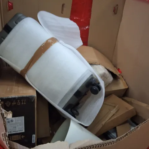 PALLET OF ASSORTED HOUSEHOLD GOODS AND ITEMS TO INCLUDE;PLANT POTS COOKER HOOD,SUITCASE